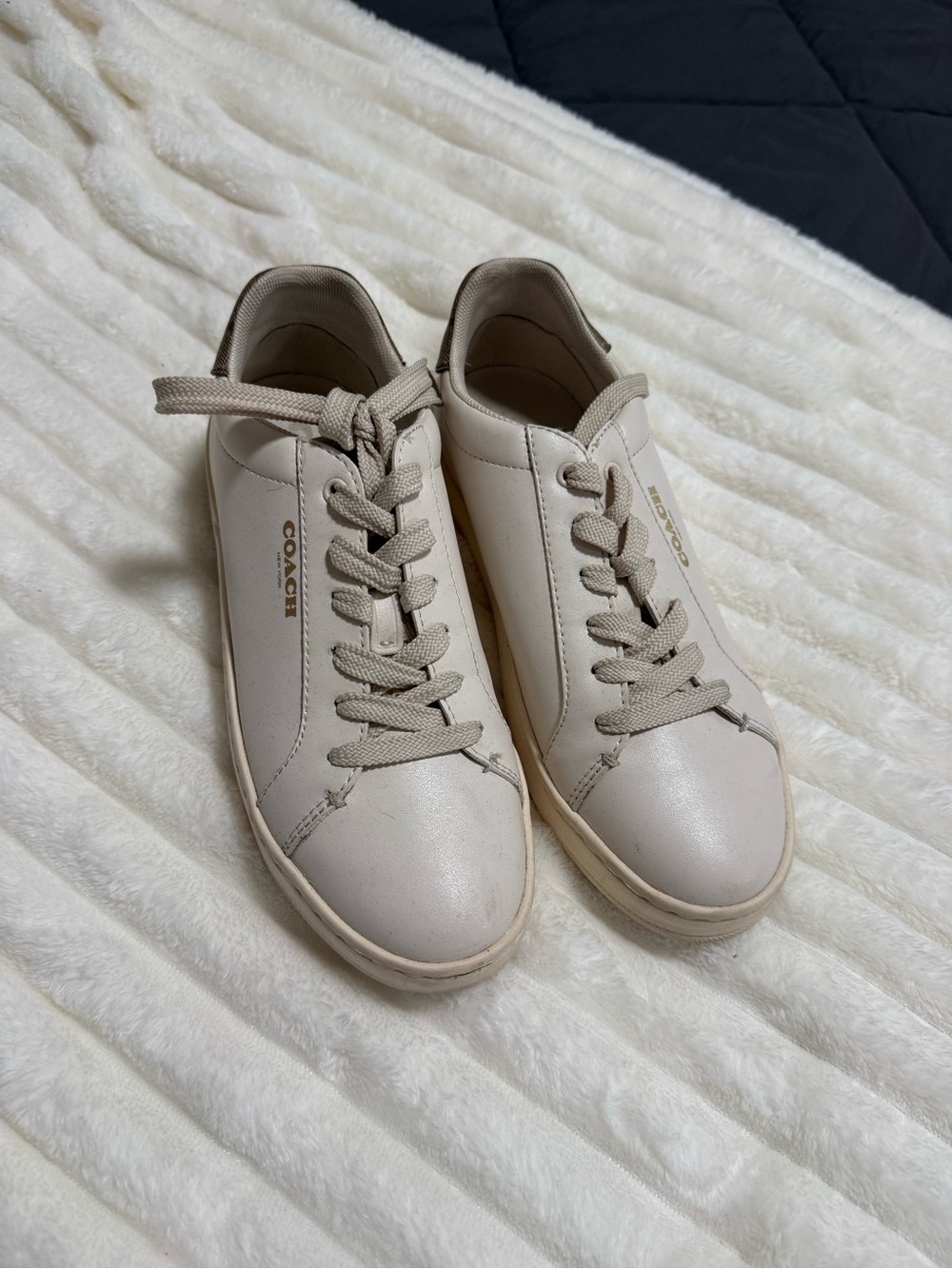 Coach Kids Beige & Brown Signature Heel Tab Sneakers - Picture 2 of 2
